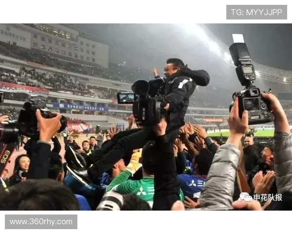 佛罗伦萨俱乐部近期动态：新签约球员表现抢眼 球队备战赛季目标明确