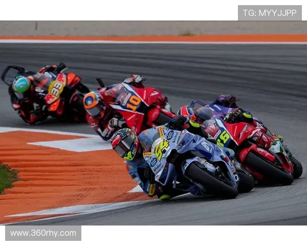 MotoGP赛季最新动态 震撼赛事揭幕 各车队竞争态势愈加激烈