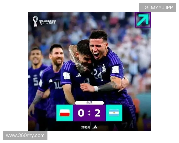 《足球世界杯预选赛激战正酣 世界各国球队争夺最后入场券》