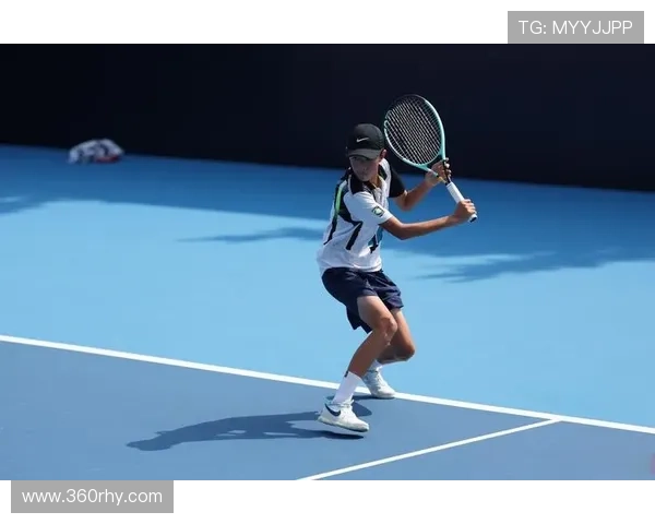 网球赛季高潮来临 各大明星纷纷亮相争夺年终排名第一