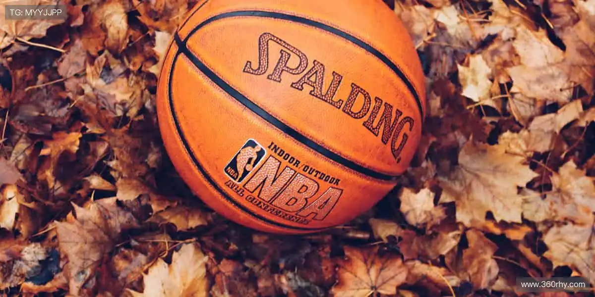🏀实时数据加持，解读比赛新视角！